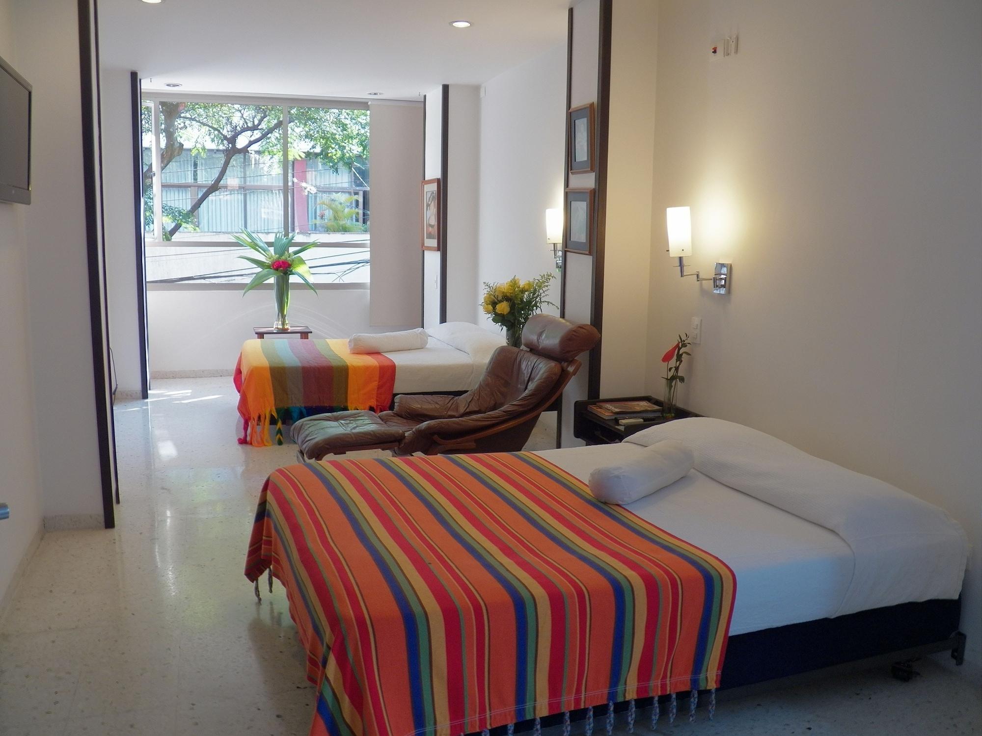 Hotel Casa Santa Monica Norte Cali Esterno foto