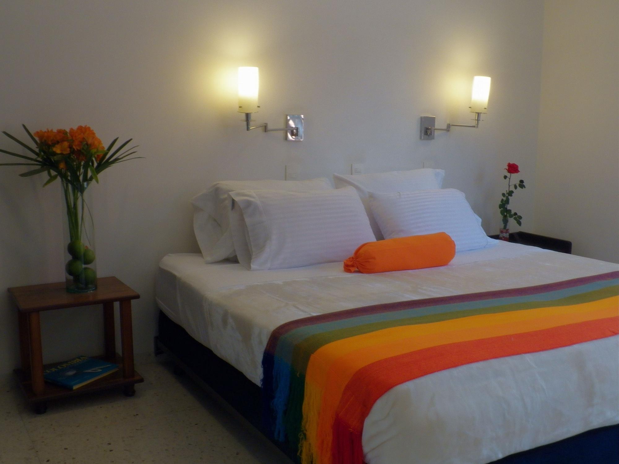 Hotel Casa Santa Monica Norte Cali Esterno foto