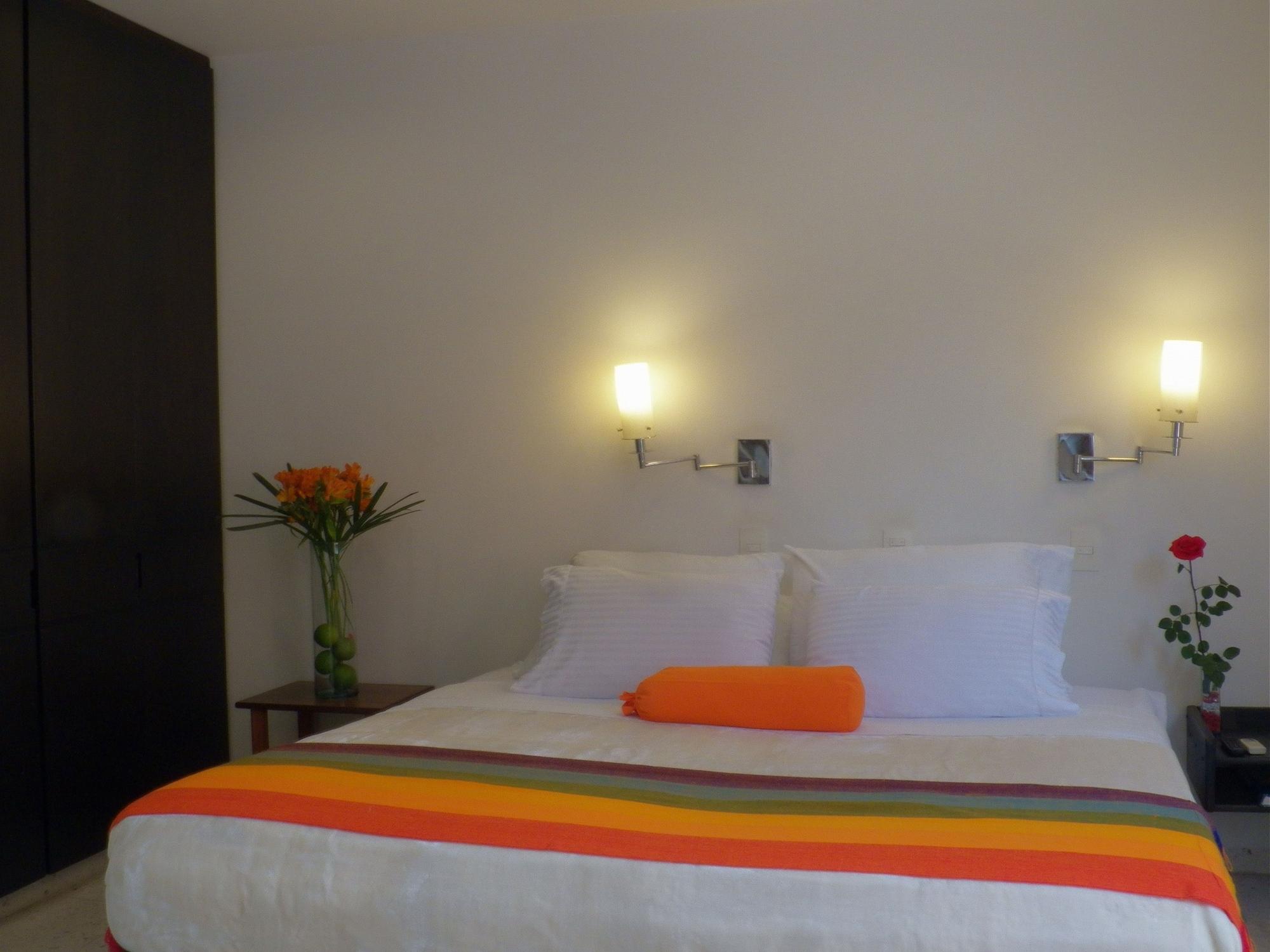Hotel Casa Santa Monica Norte Cali Esterno foto